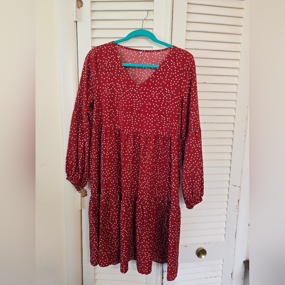 Women's M Red and White Midi Dress with Long Sleeves